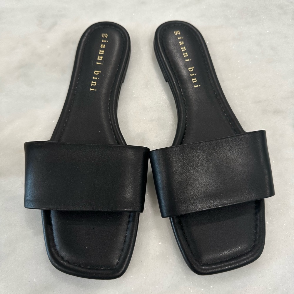Gianni Bini Corbi Sandal, Size 10M